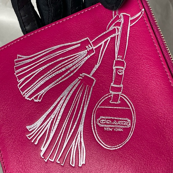 BNWT COACH Legacy Motif Flat Wristlet - Picture 7 of 13